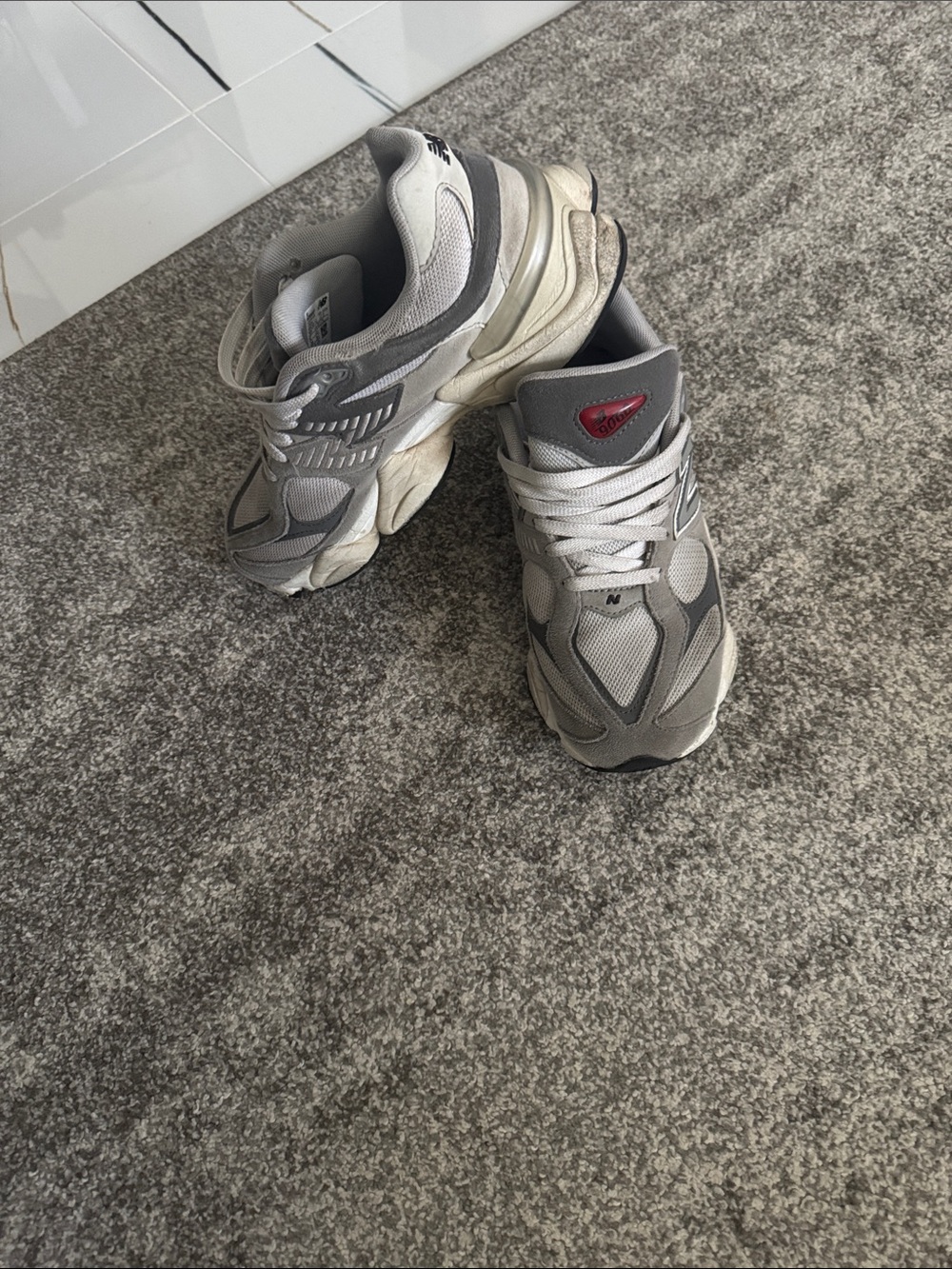New Balance Gray Sneakers with Red Logo Accent